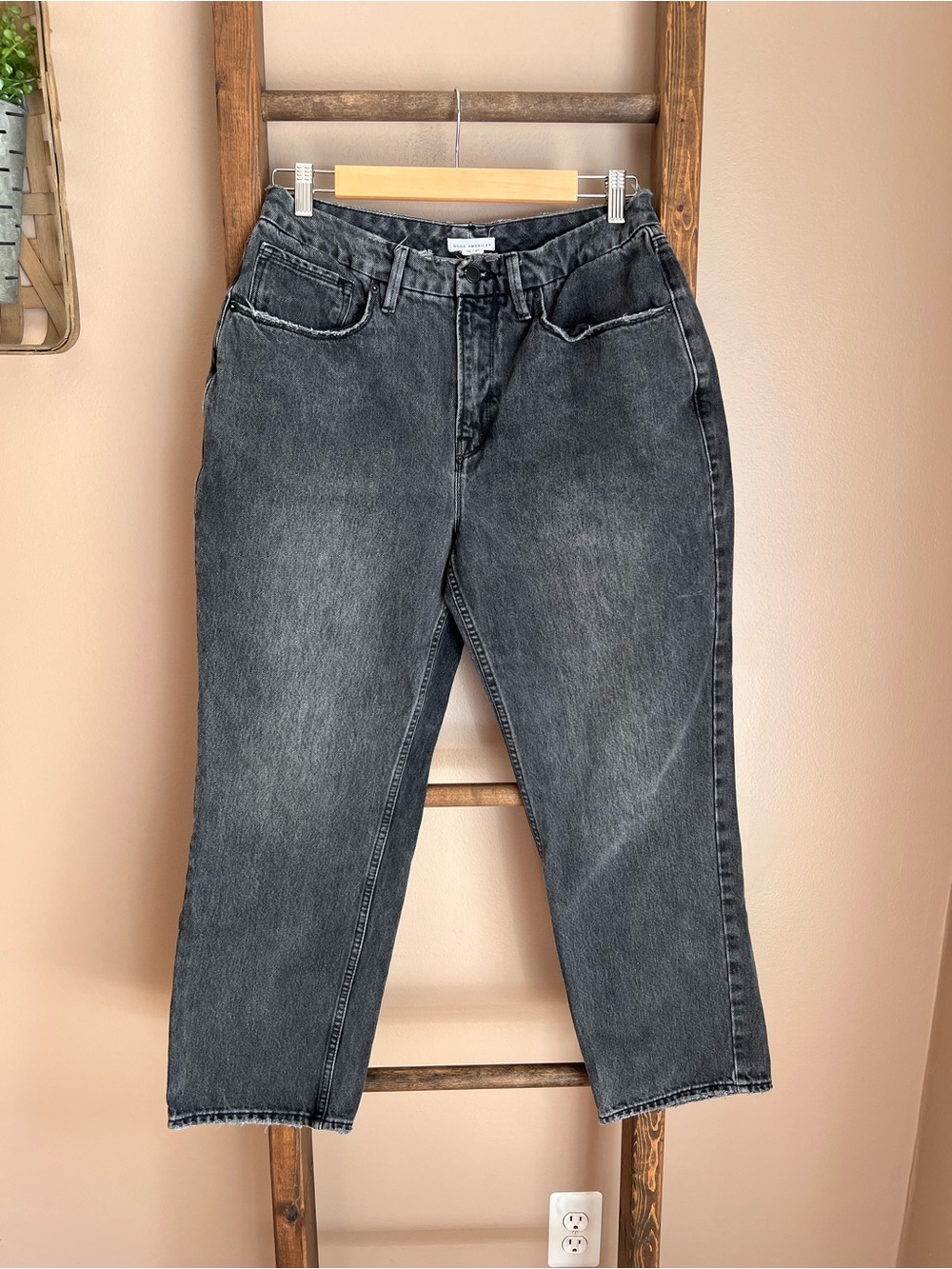 Good American Straight Leg Jeans